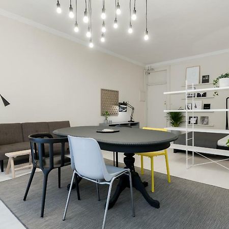 Baixa24 •P1L• Amplo Estudio Na Baixa Com Varanda Порту Экстерьер фото
